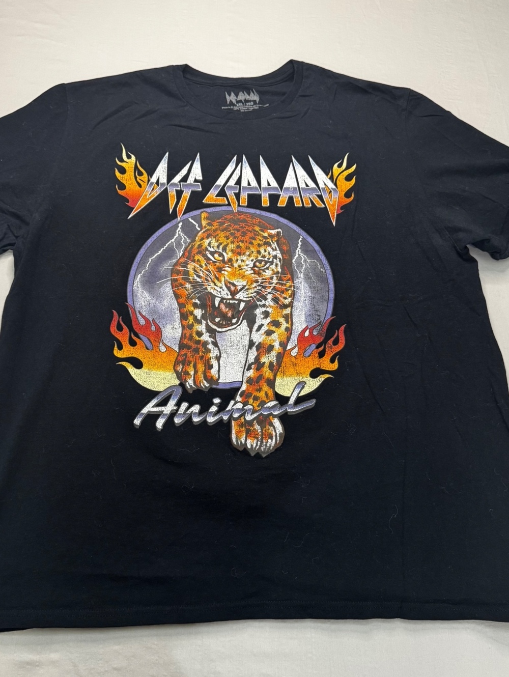 Def Leppard Animal T Shirt Men’s 2XL Black Leopard Flames Graphic Band Tee